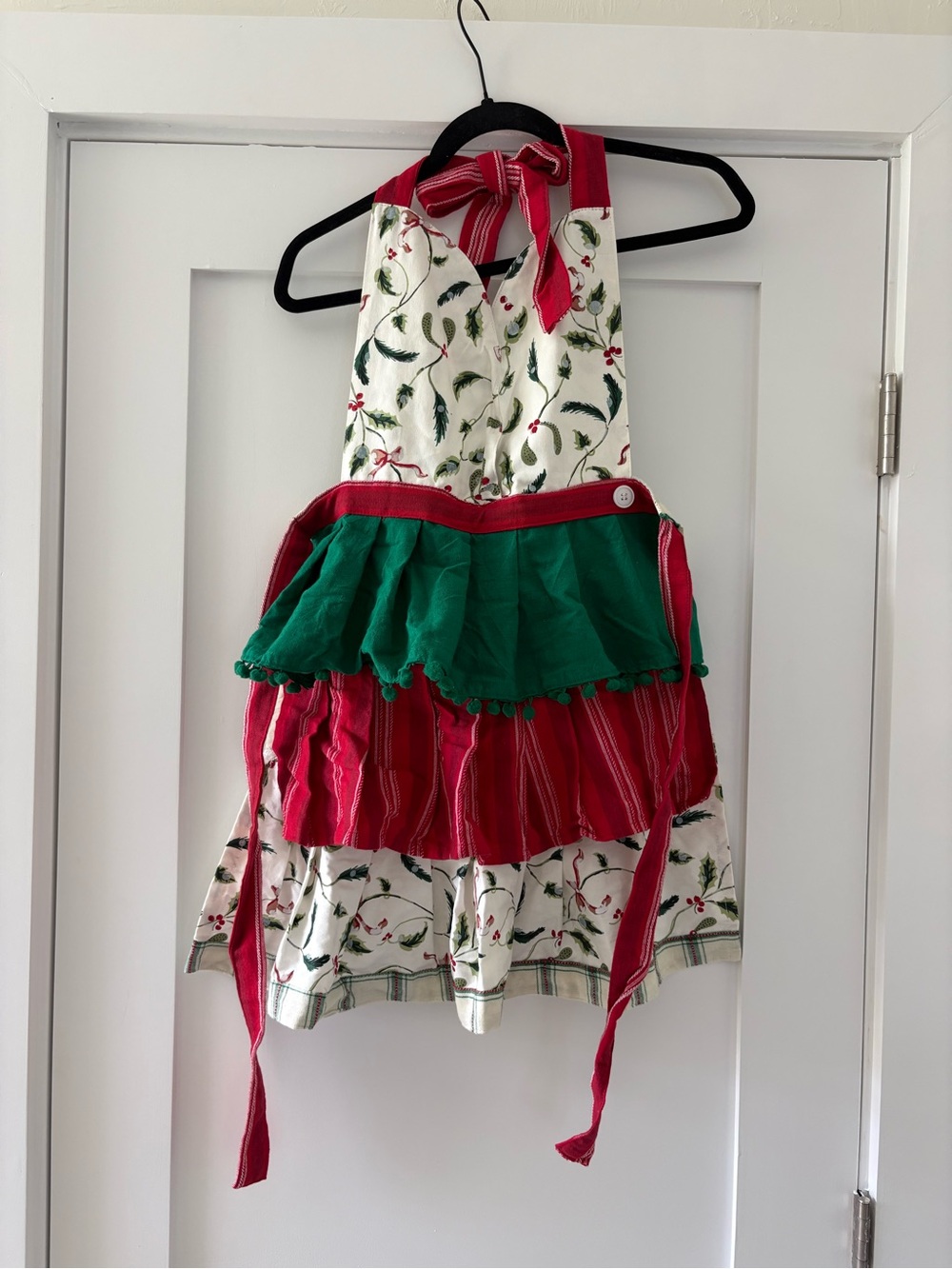 Boutique Tiered Christmas Ruffle Apron Mistletoe Holly OS